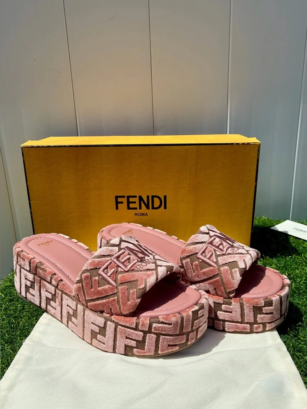 FENDI SUNSHINE PINK FF MONOGRAM PLATFORM SLIDE SANDALS EMBROIDERED LOGO SZ 39.5